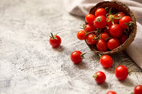 خرید و قیمت گوجه فرنگی ریز آلبالویی + فروش عمده